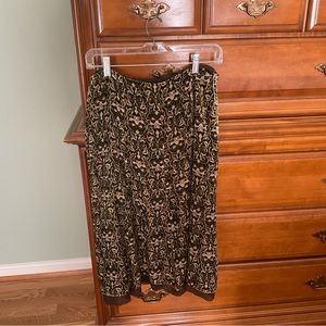 Ann Taylor Women’s Fleur de Lis Pattern Dark Brown/Green Velvet Skirt Size 6